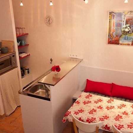 Studio Apartment Centre Historique Arles Zimmer foto